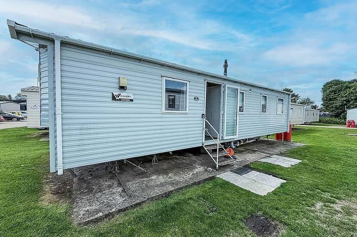 Static caravan for 8 people, with pets in Suffolk