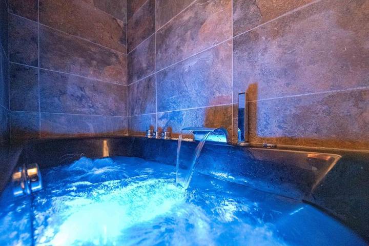 Gîte pour 6 personnes, avec Jacuzzi et Terrasse ainsi que Jardin et Vue dans Soisy-Bouy - 2