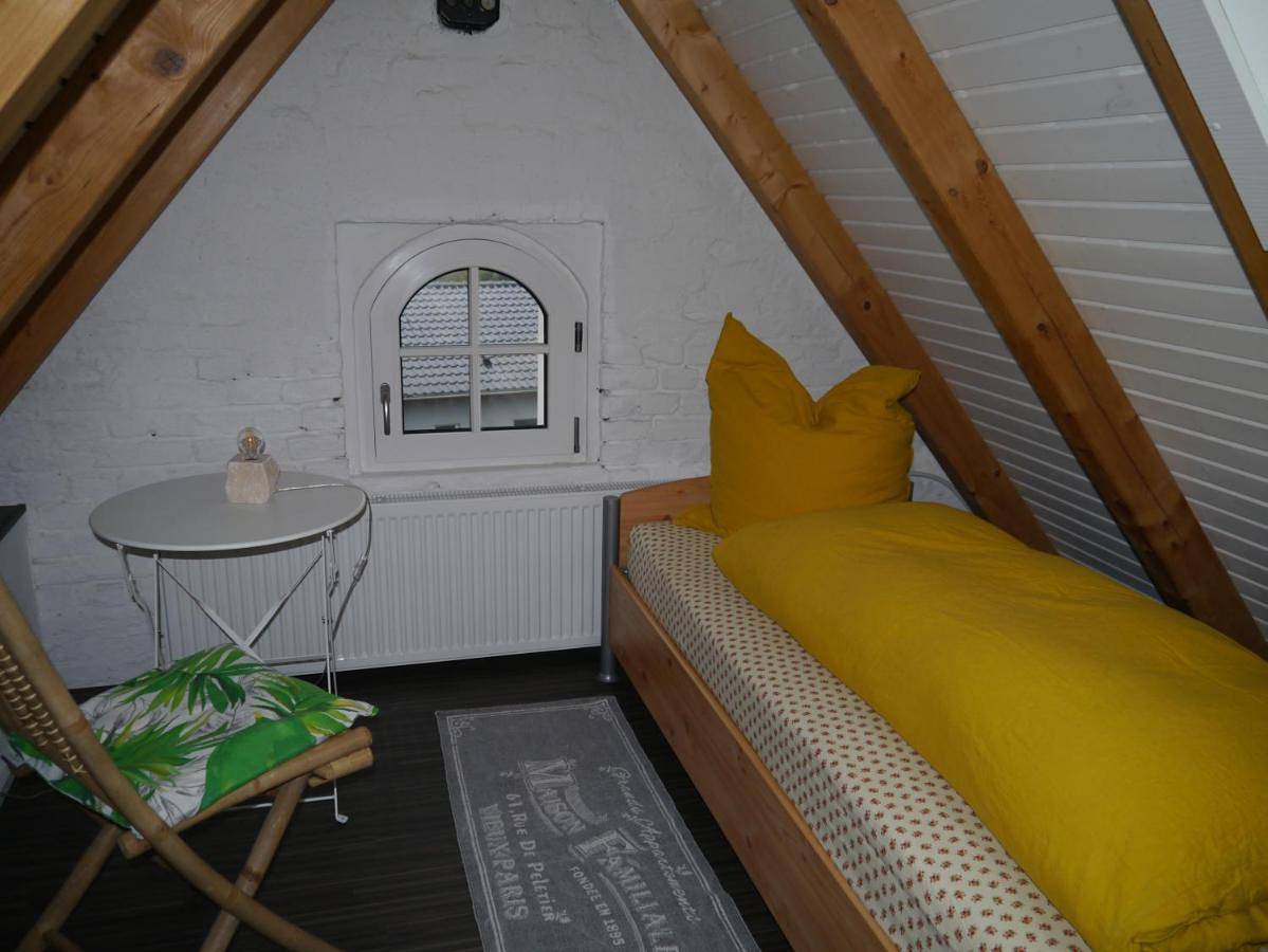 Ganze Wohnung, Ferienwohnung im Neubauernweg 3 in Dahlwitz-Hoppegarten, Hoppegarten