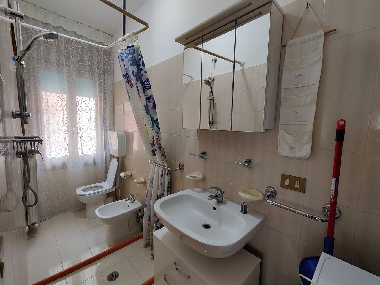 Apartamento entero, Casa moderna cerca de la playa de Caorle in Caorle, Provincia de Venezia