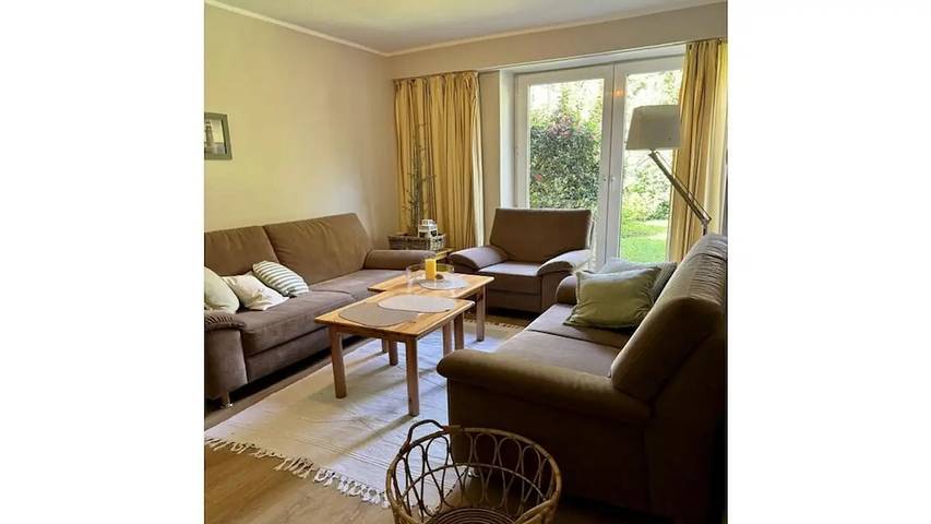 Ferienhaus für 5 Personen, mit Terrasse und Garten in Döse - 4