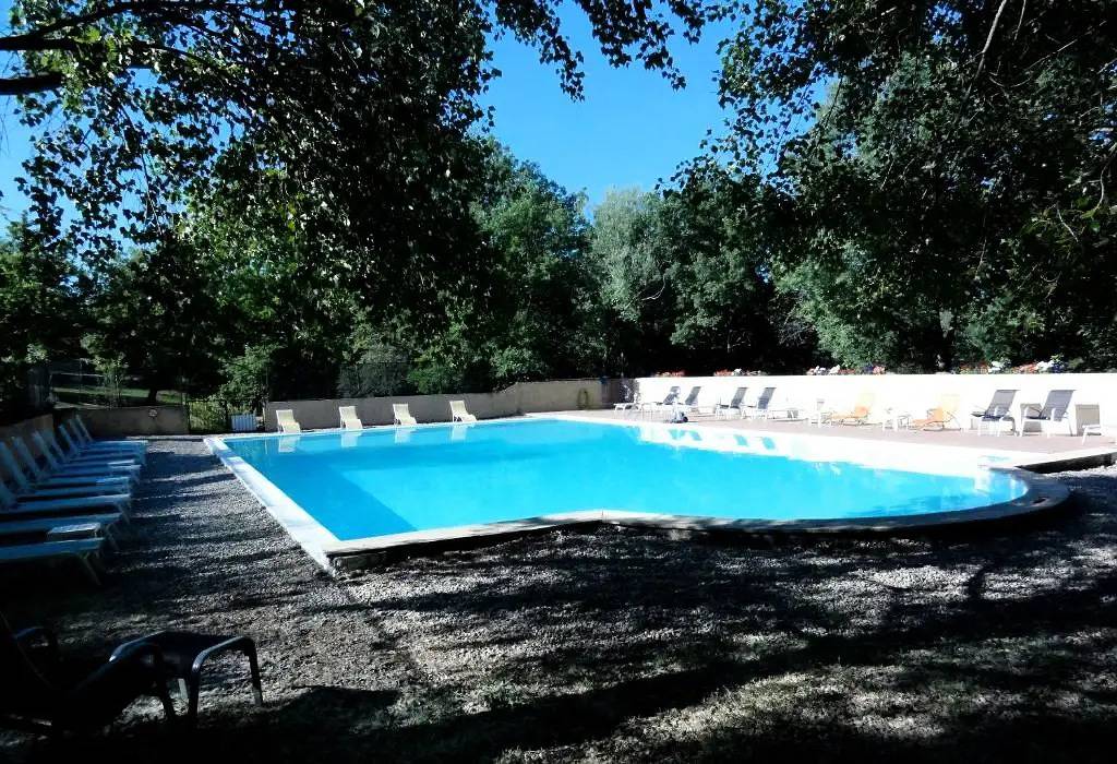 Mobil home 2 chambres 4 personnes in Villars, Parc naturel régional du Luberon