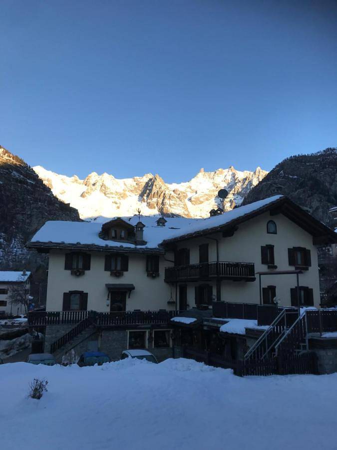 Maison Laurent in Courmayeur, Alpes valaisannes
