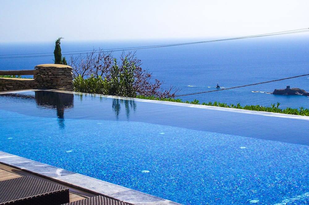 Casa vacanza a Andros a partire da 662€ a notte