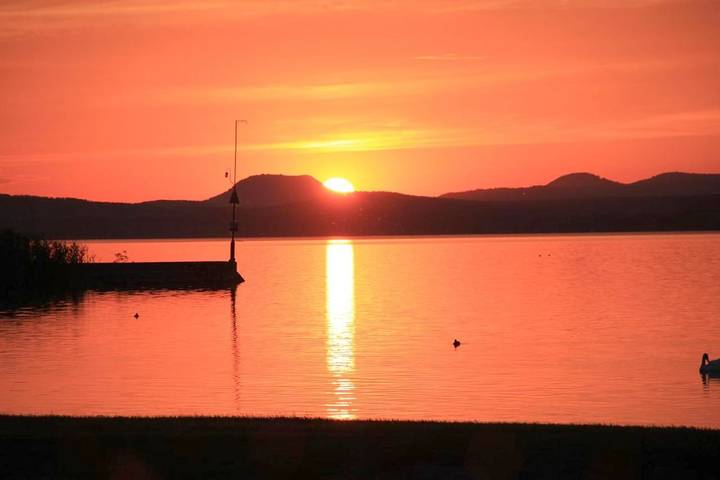 Ferienwohnung für 5 Personen, mit Ausblick und Seeblick sowie Garten in Balatonlelle - 2