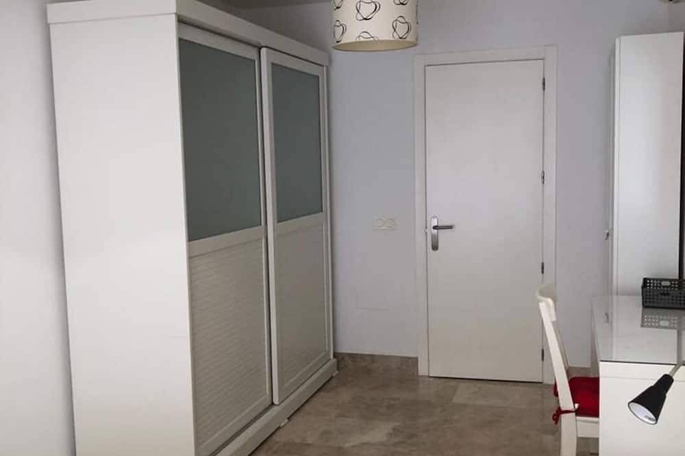 Ganze Wohnung, Porto Fino Apartment mit Blick auf den Yachthafen und das Meer (Wlan inbegriffen) in Almerimar, El Ejido