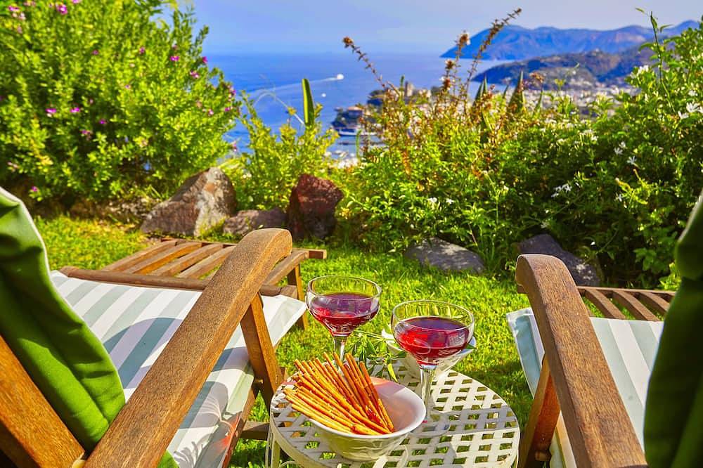 Stunning, elegant villa in Lipari in Lipari