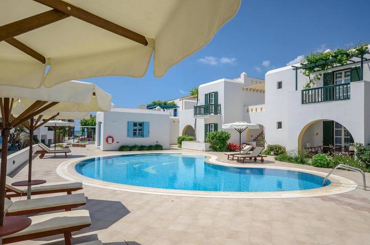 Hôtel pour 2 personnes, avec vue et piscine ainsi que jardin et terrasse