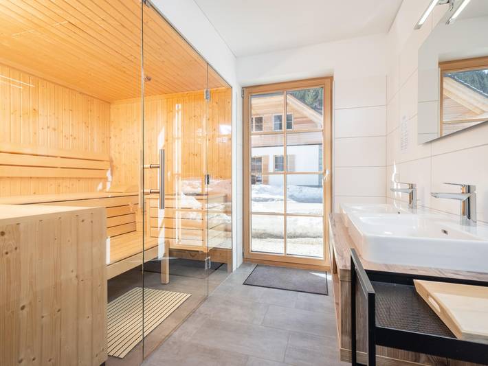 Haus am Bach mit Sauna, schöner Aussicht, 1.5 km vom Skilift in Rottenmanner und Wölzer Tauern, Irdning-Donnersbachtal