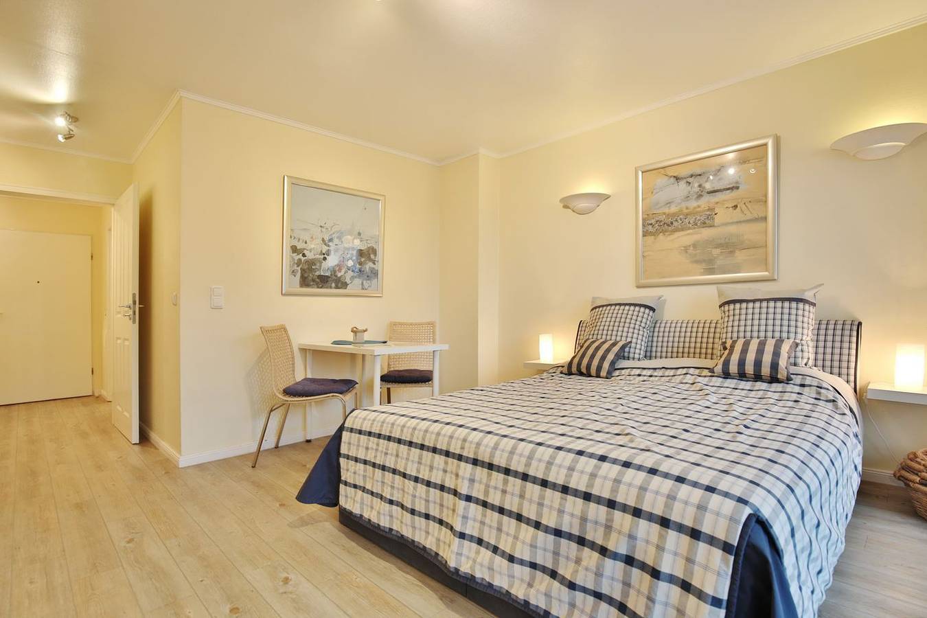 Geheel appartement, Vakantieappartement voor 2 personen met balkon in Timmendorfer Strand, Kreis Ostholstein