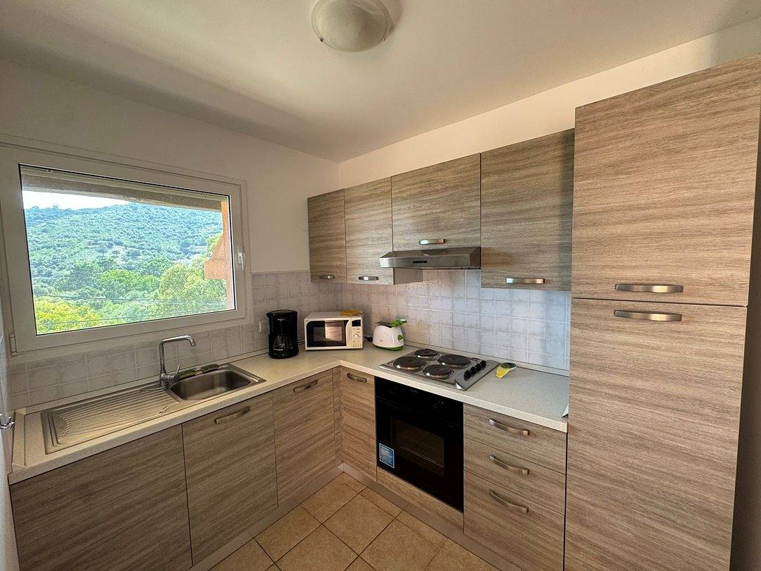 Appartamento intero, Appartamento vacanze per 4 persone con terrazza in Conca, Sartène e dintorni