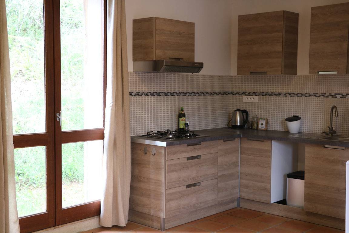 Studio entier, Beau studio à la campagne au pied de Puycelsi in Puycelsi, Région d'Albi