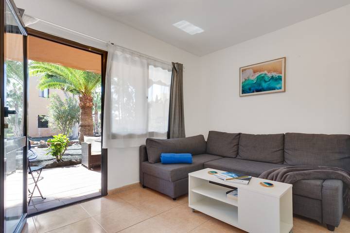 Ganze Wohnung, Ferienapartment 'Oasis Duna_Sun Fun Pool' mit Pool, privater Terrasse & Wlan in Corralejo, La Oliva