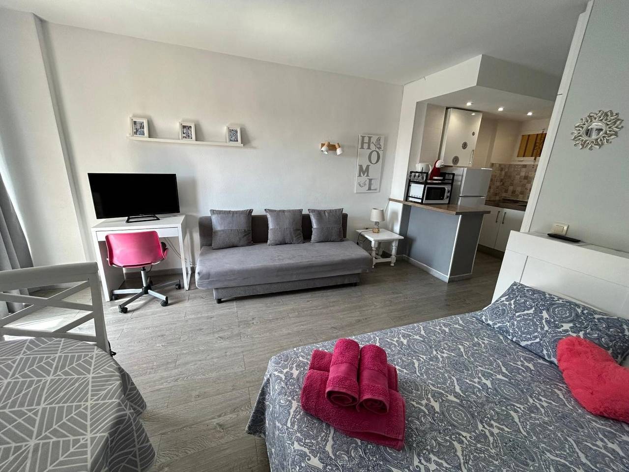 Appartement entier, Appartement 'Minerva701' avec vue sur la mer, Wi-Fi et climatisation in Benalmádena Costa, Benalmádena