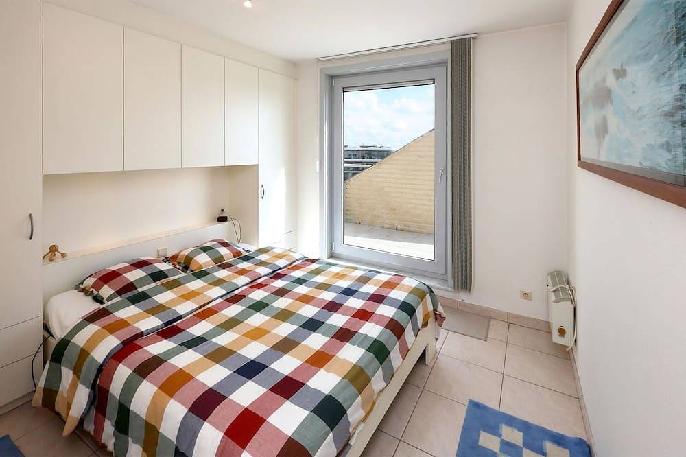 Appartement entier, Appartement en bord de mer à Ostende avec Wi-Fi in Ville d'Ostende, Oostende