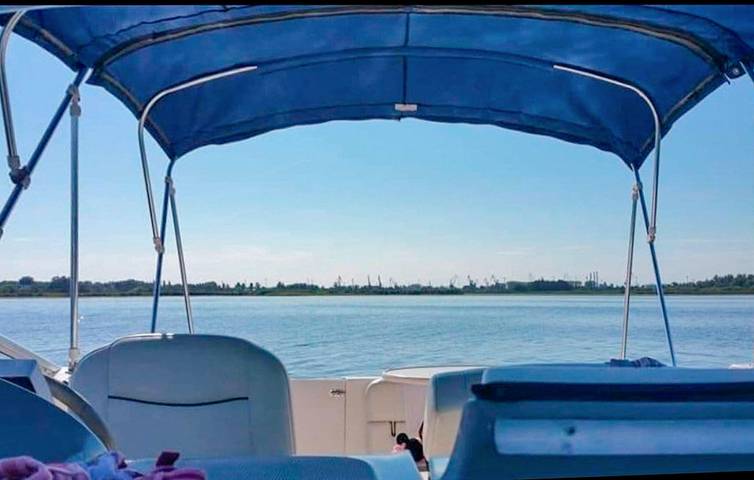 Hausboot für 4 Personen, mit Terrasse und Garten sowie Ausblick und Seeblick in Polen