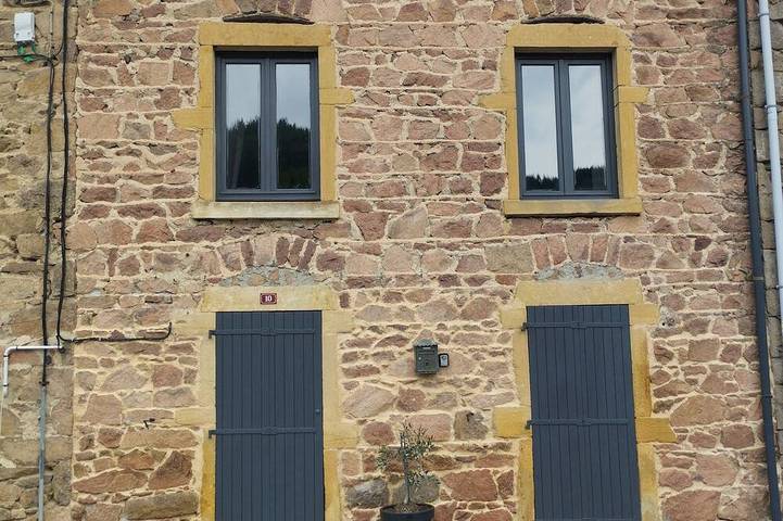 Gîte pour 6 personnes à Saint-Vincent-de-Reins