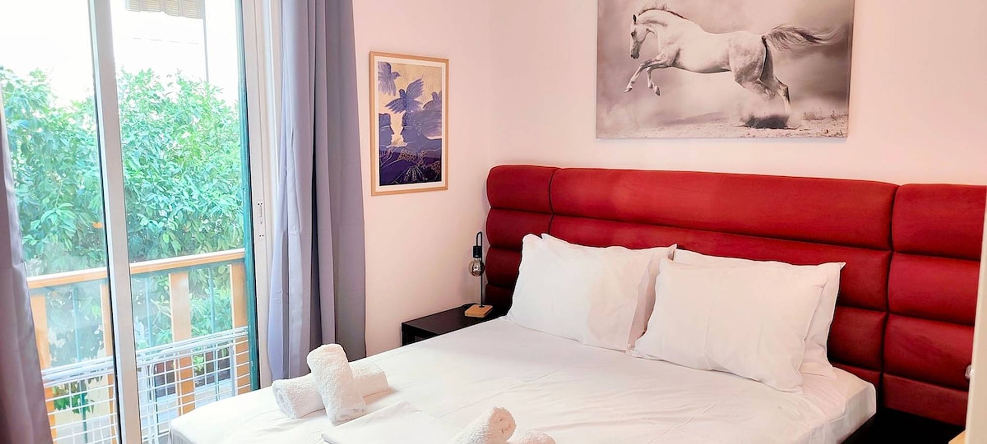 Entire apartment, Central apartment in Plaka in Central Section of Athens, Athens