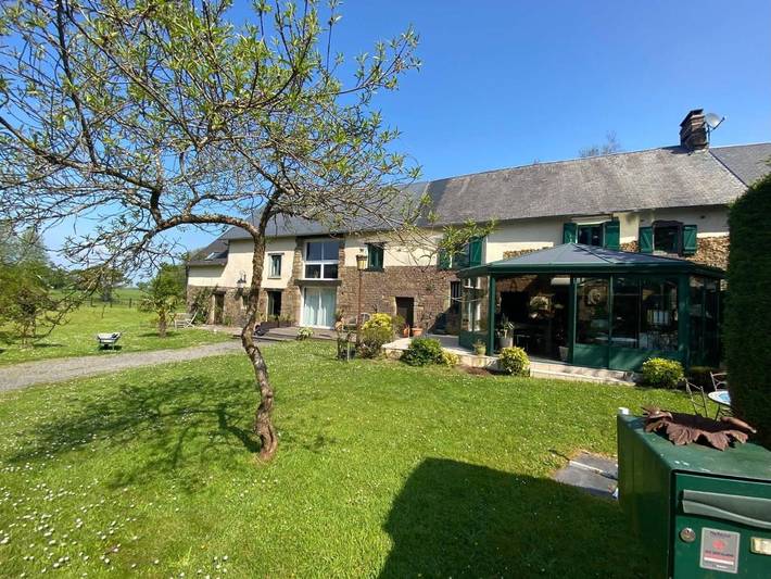 Location de vacances pour 22 personnes, avec jardin à Notre-Dame-de-Cenilly - 2