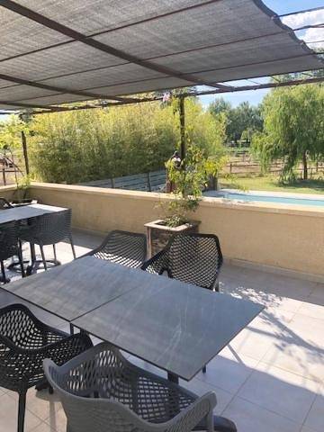 Location de vacances pour 2 personnes, avec jardin et piscine à Saint-Siffret - 4