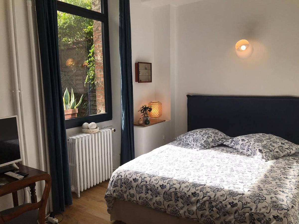 Large Double Room in Orléans, Vallée de la Loire