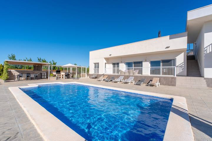 Casa rural para 10 personas, con jardín, Se admiten mascotas en Abanilla