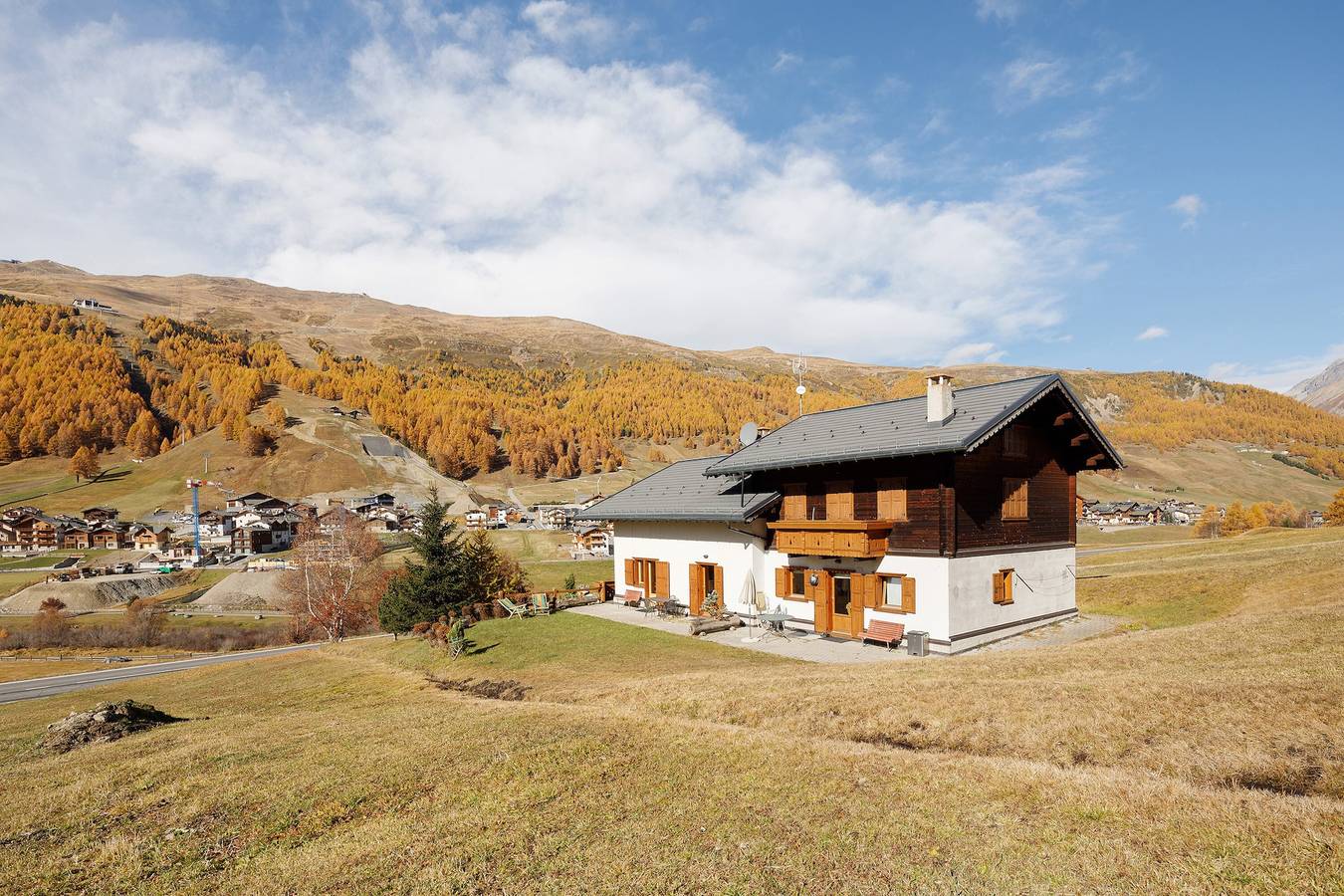 Appartamento intero, Appartamento con vista sulle montagne, giardino in comune e Wi-Fi in Livigno, Valtellina