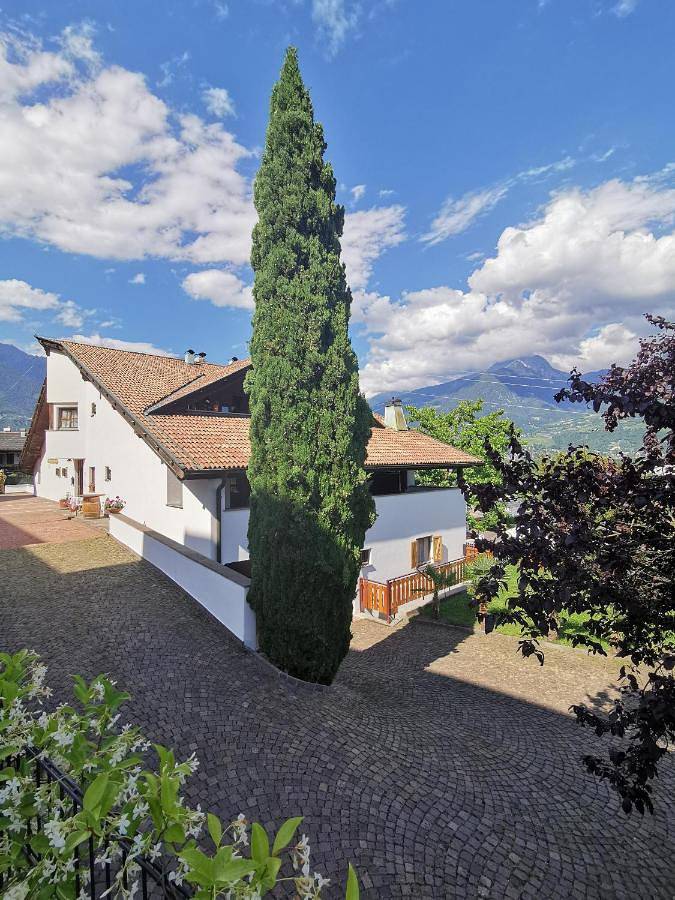 Hotel Eden Guesthouse in Marling, Massif de l'Ortles