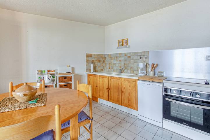 Entire apartment, Les Fauvettes - appartement vue imprenable sur montagne in Embrun, Écrins National Park