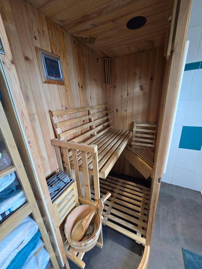 Location de vacances pour 6 personnes, avec jardin ainsi que sauna et jacuzzi, adapté aux familles à Saint-Nizier-du-Moucherotte - 3