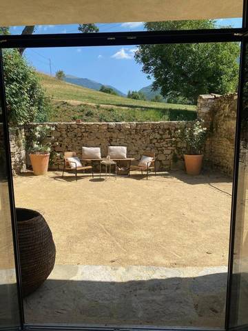 Gîte pour 8 personnes, avec terrasse, animaux acceptés à Vesc