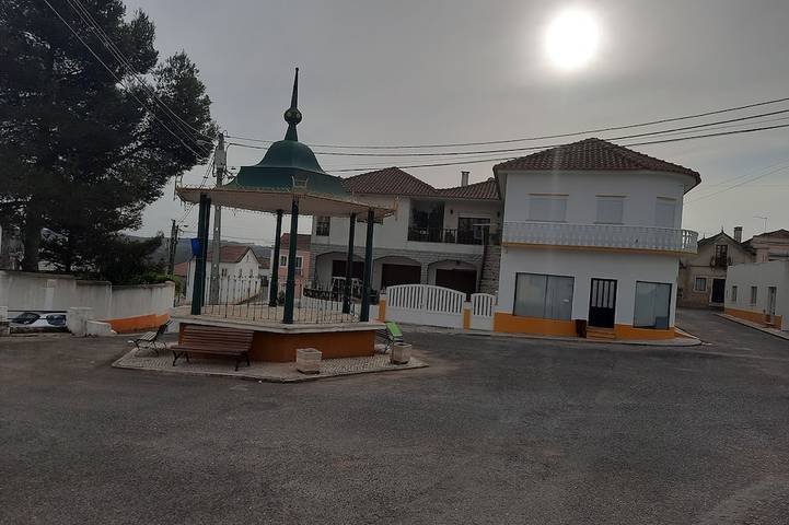 Casa de férias para 6 pessoas, com varanda, com animais de estimação em Cadaval