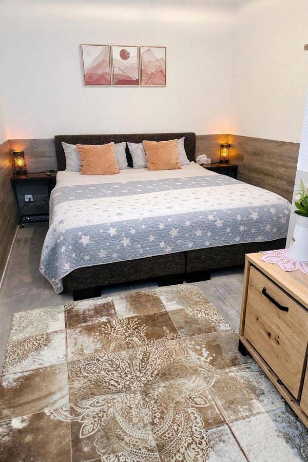 Ferienwohnung für 6 Personen in Rheinstetten