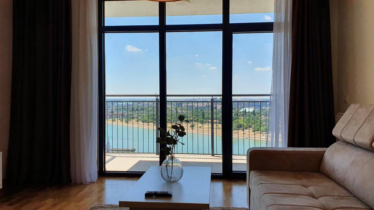 Ganze Wohnung, Ferienwohnung für 5 Personen mit Balkon in Belgrad, Belgrad und Umgebung