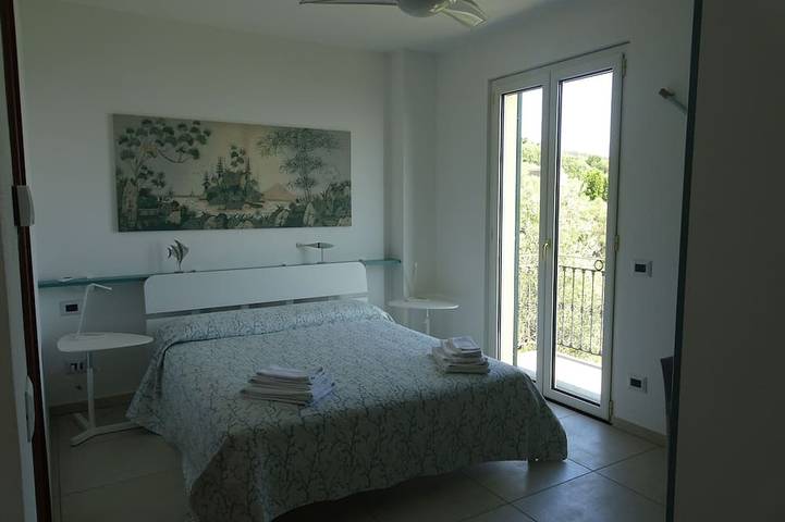 Maiso house nestled between the sea and olive trees in Lavagna, Lavagna Municipio