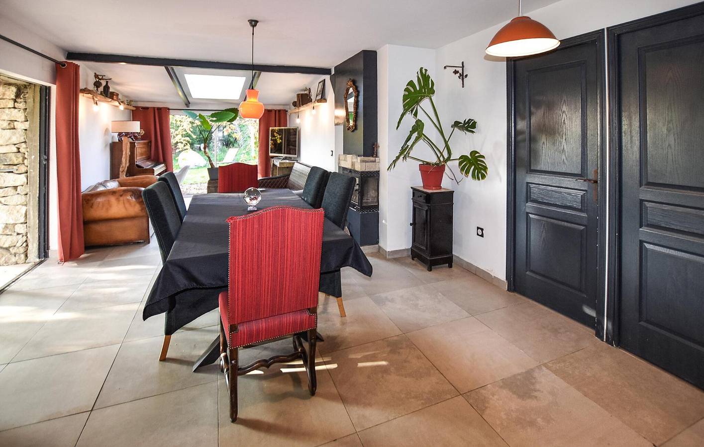 Appartement avec vue sur la montagne, avec piscine et WiFi, à 1,5 km de Jonquières in Jonquières, Vaucluse
