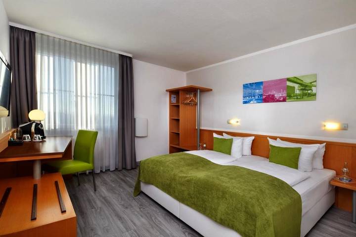 Hotel für 3 Personen, mit Terrasse in Dortmund