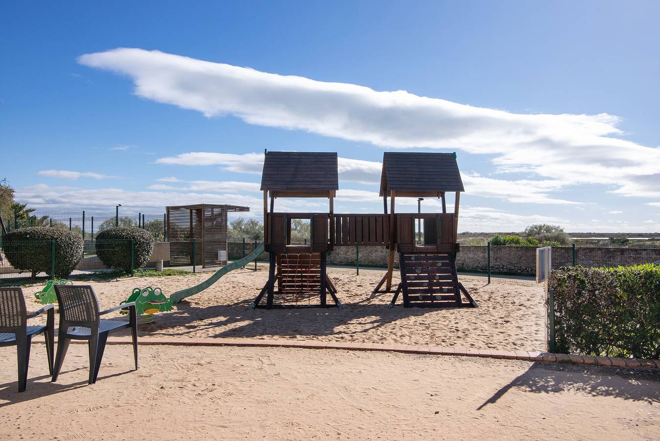 Apartamento inteiro, Apartamento 'Golden' com Piscina Partilhada, Wi-Fi e Ar Condicionado in Cabanas de Tavira, Conceição e Cabanas de Tavira