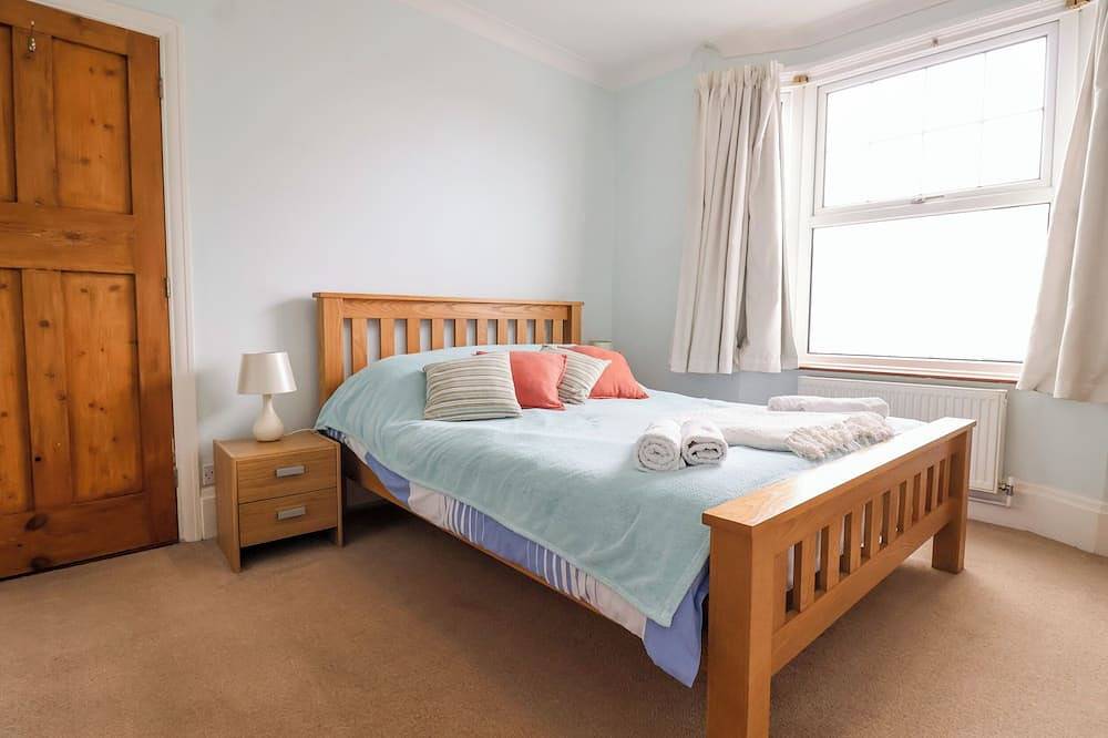 The Pink House, family friendly in Felixstowe, Suffolk in Felixstowe, Suffolk