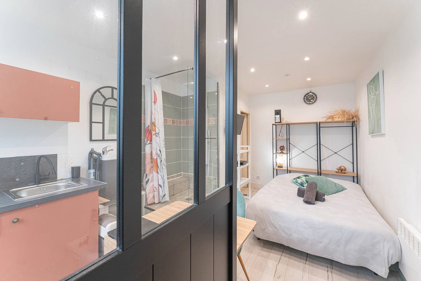 Appartement entier, Cocoon city- 5 mins from annecy town center in Annecy, Région d'Annecy