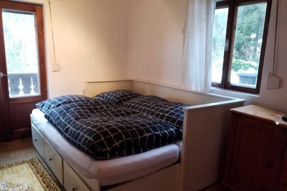 Ganze Wohnung, Fewo 85 m², 2 Schlafzi. für bis zu 6 Pers., Stube, Küche, 2 Bäder, Garten, Sauna in Ginzling, Zillertaler Alpen