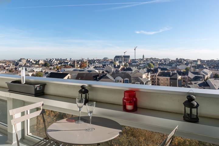 Location de vacances pour 4 personnes, avec balcon à Rennes