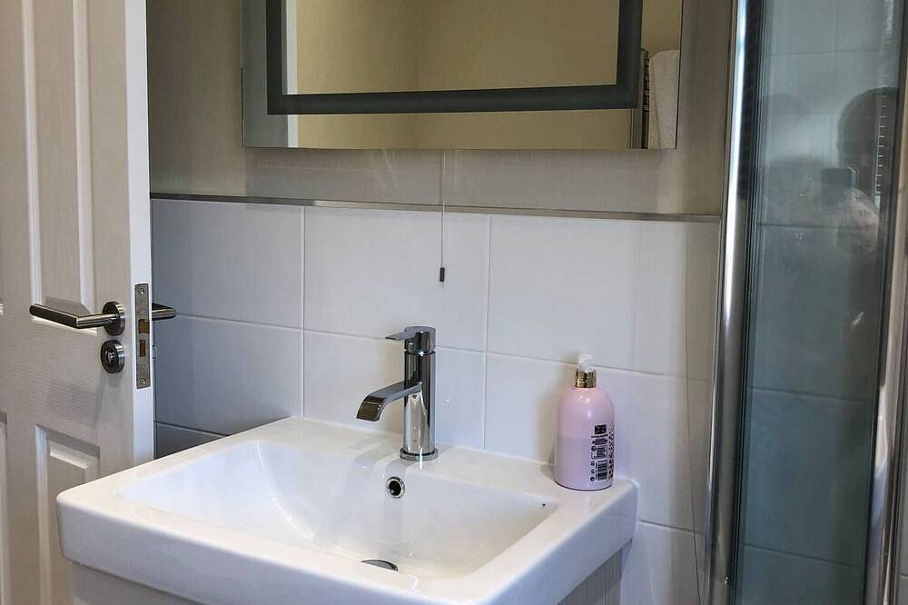 Luxury 4 Bedroom Lodge in Milford-on-Sea, New Forest