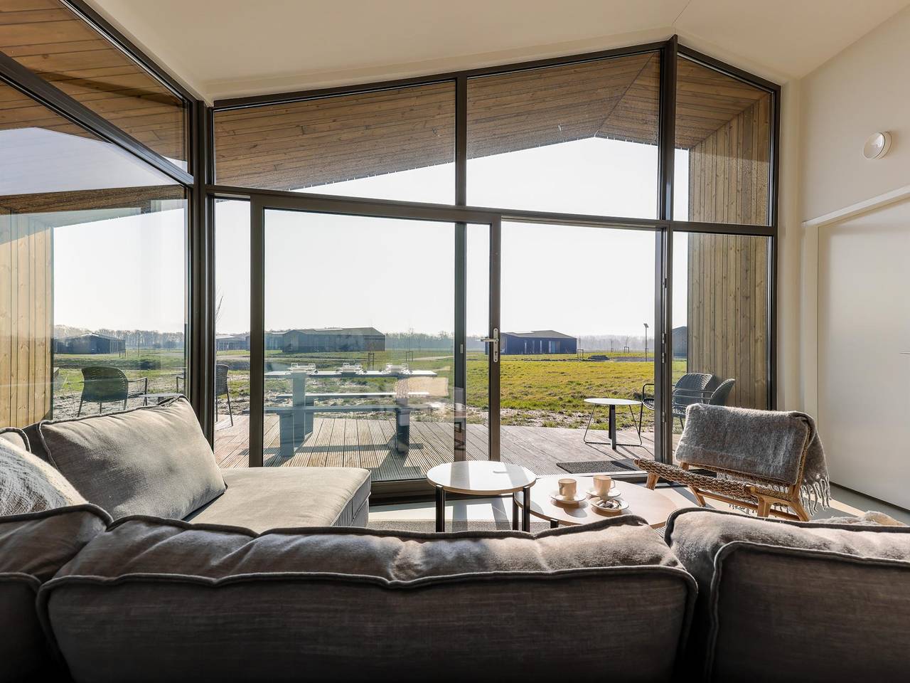 Naturhaus mit Panoramablick auf den Polder in Wissenkerke, Zeeuwse Kust