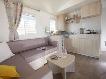 Camping pour 6 Personnes dans Vernioz, Région de Vienne, Photo 4