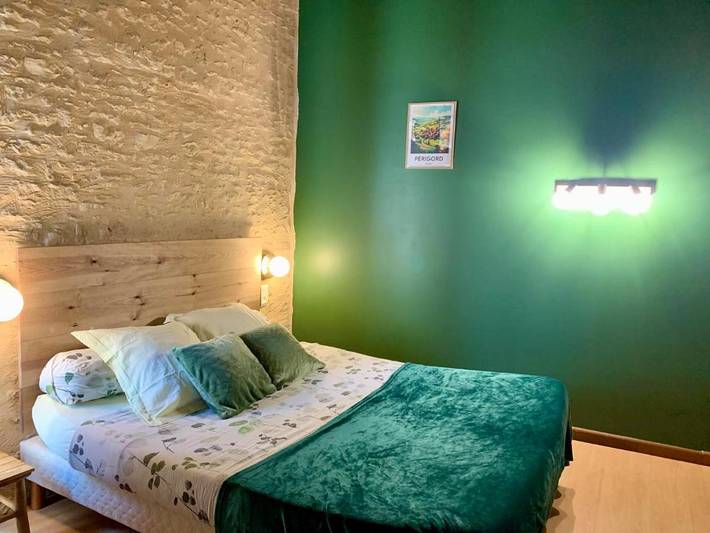 Location de vacances pour 2 personnes, avec jardin et terrasse, animaux acceptés à Marcillac-Saint-Quentin - 3