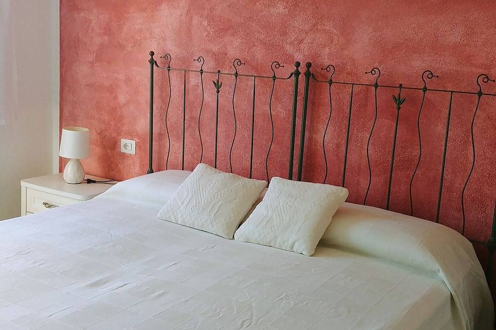 Villa in Strandnähe mit großem Privatgarten. Fahrrad vorhanden in Budoni, Olbia-Tempio