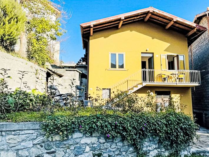 Ferienwohnung für 2 Personen, mit Garten und Balkon sowie Ausblick - 1