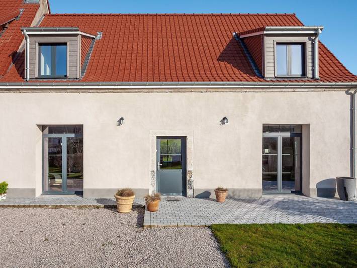 Location de vacances pour 8 personnes, avec Jardin à Escalles