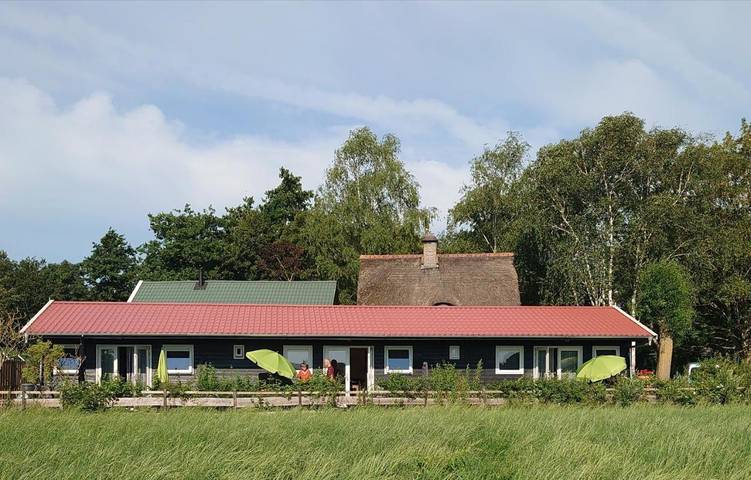 Chambre d’hôte pour 3 personnes, avec Terrasse ainsi que Jardin et Vue dans Hem